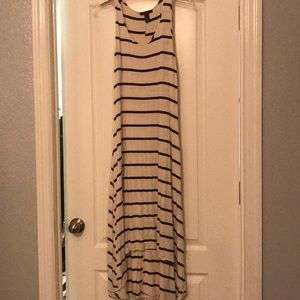 EUC F21 SL Stripe Maxi Hi Lo Sz L